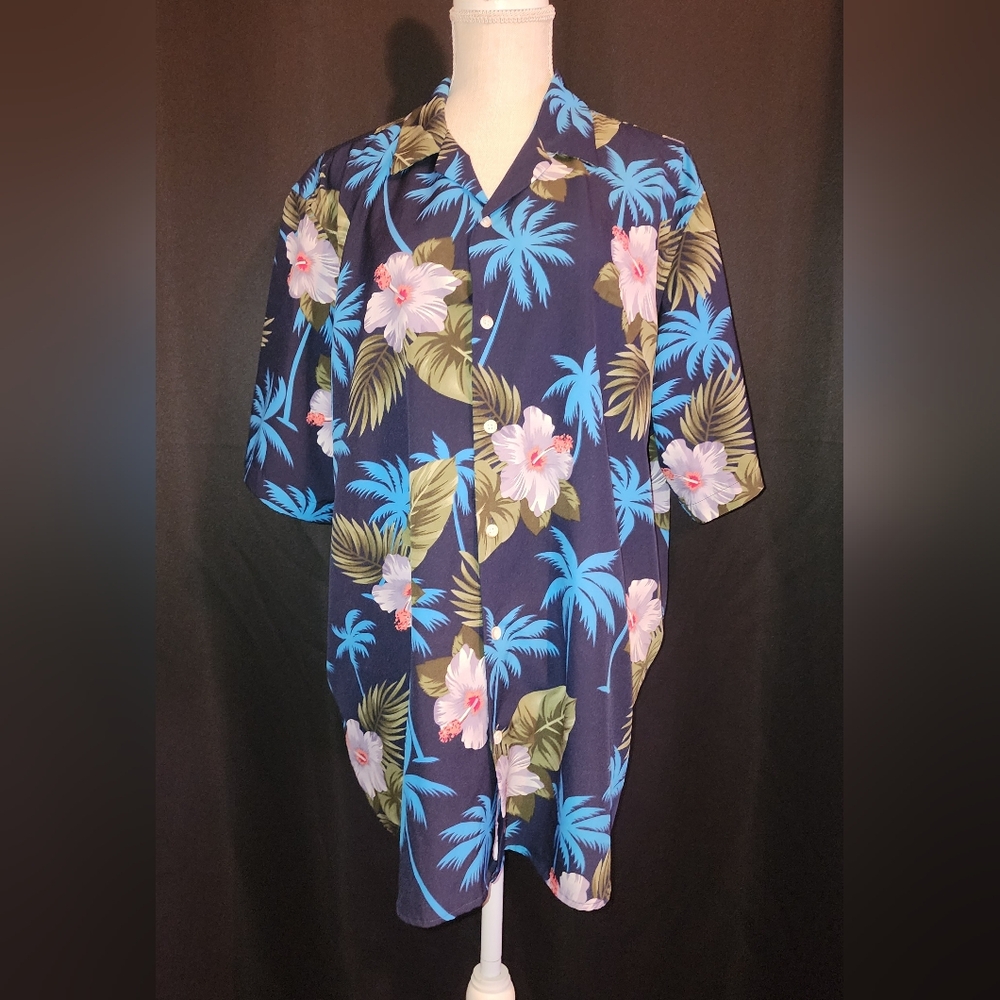 Design in Italy 2X Hawaiian Floral Button up Top
